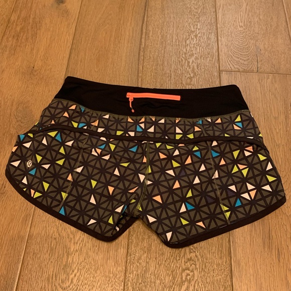 Lululemon Confetti Pop Speed Shorts size 4 - Picture 2 of 7
